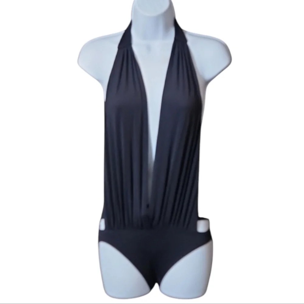 Carmen Marc Valvo Elegant Black Swimwear